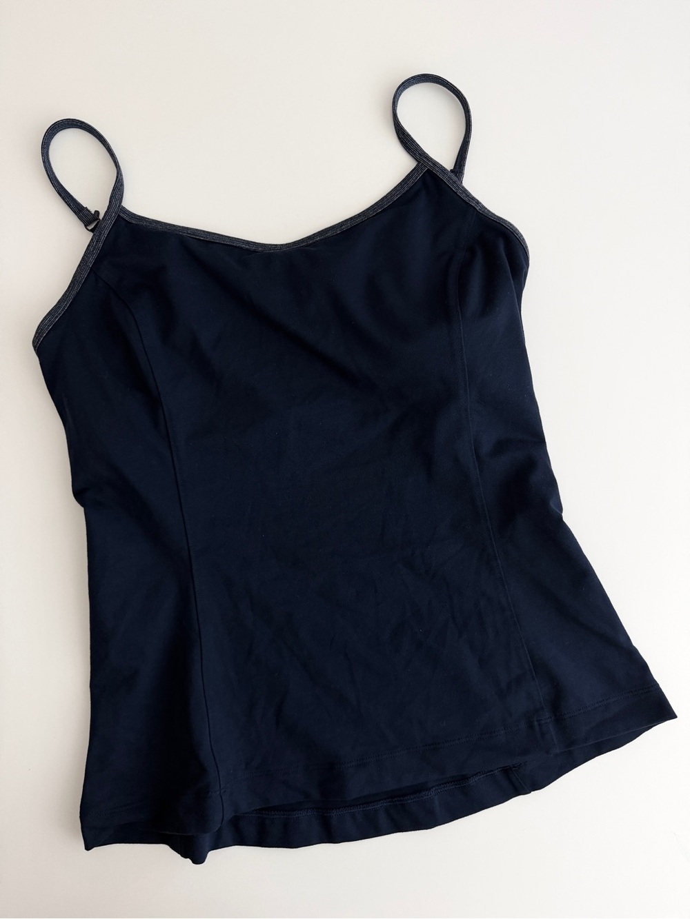 EUC Under Armour Dark Blue Shelf Bra Tank